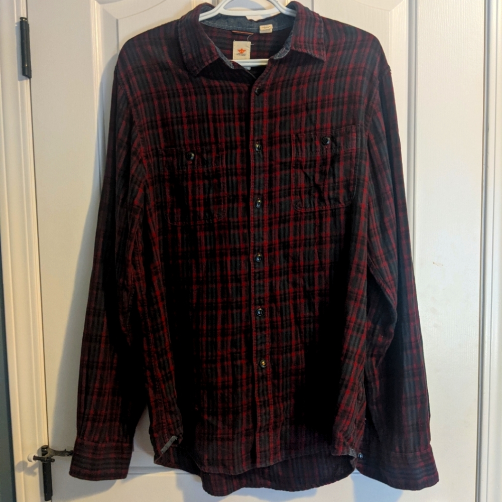 Dockers Men's Red Plaid Button Down Shirt